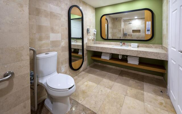 Viva Azteca by Wyndham, A Trademark All Inclusive Resort
