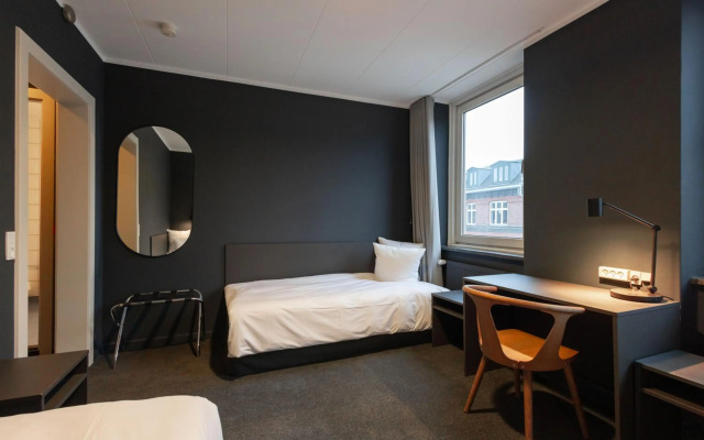 Hotel Maritime