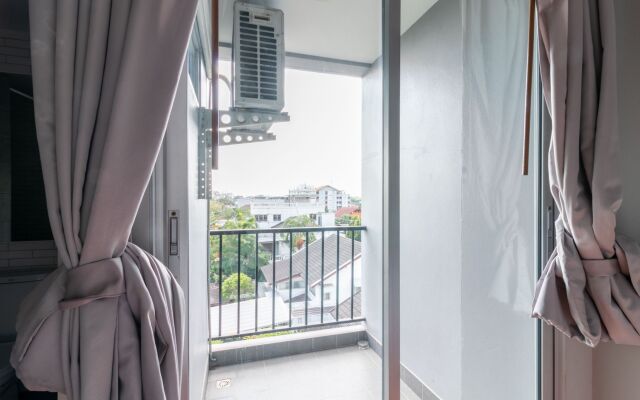 Resortel Lat Phrao 91 By Zuzu