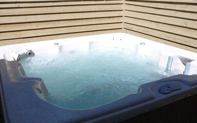 Virginia Rail Lane 9