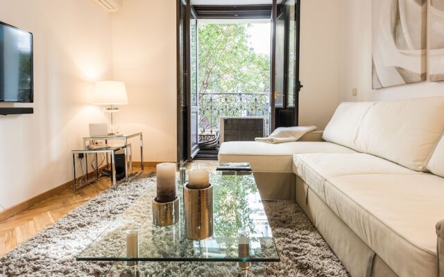 Malasaña Boutique - MADflats Collection