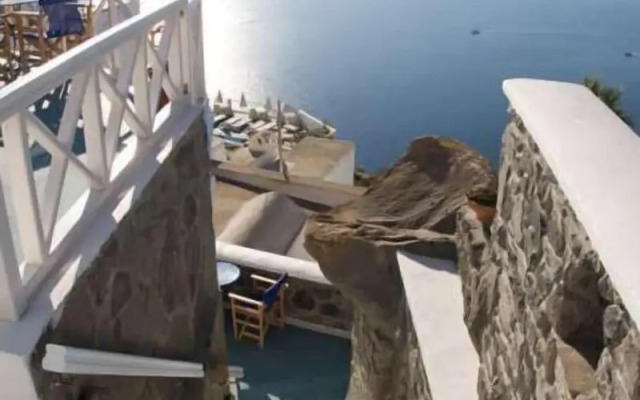 Vallas Apartments & Villas