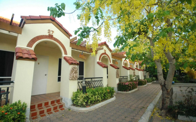 DadD Resort by Lopburi Inn Resort