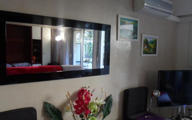 Cannes Home Rental studio Carnot