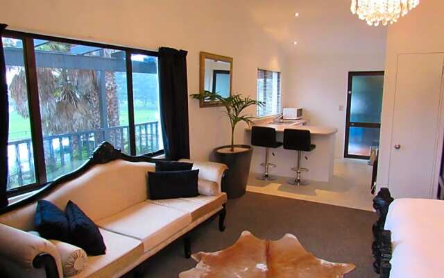 Orewa Beachcomber