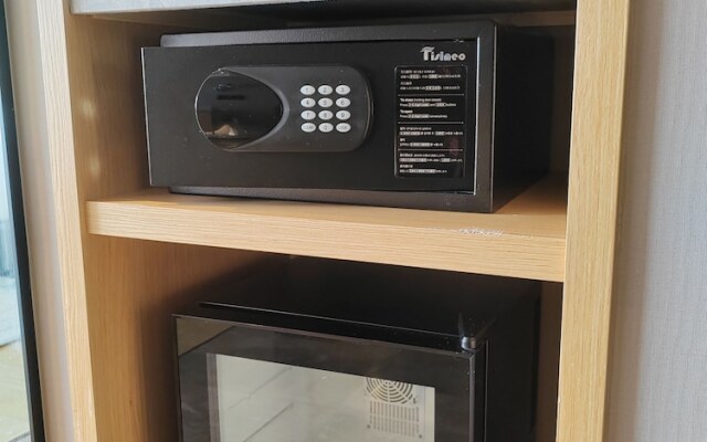 Tuke Hotel (Shanghai Hongqiao Hub Yan'an West Road Branch)