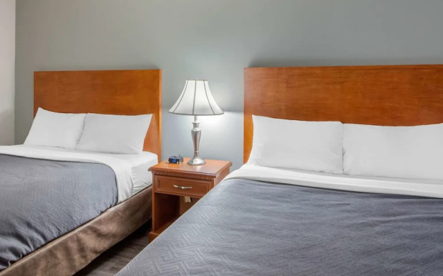 Regina Travel Inn