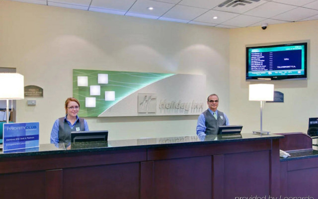 Holiday Inn Montreal Longueuil by IHG