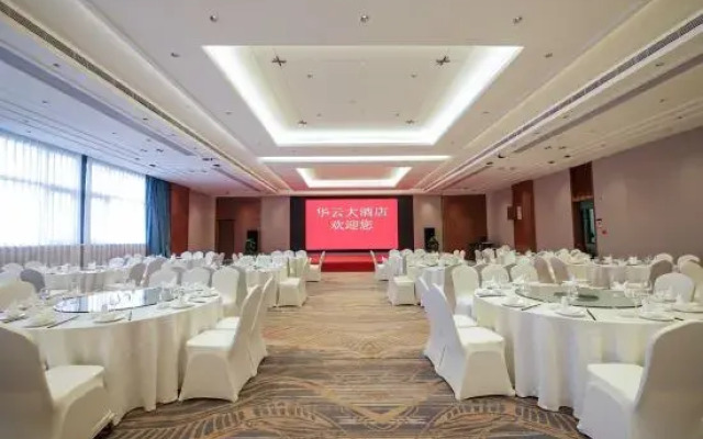 Huayun Hotel