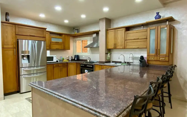 Luxurious Villa Serene Garden New Cairo