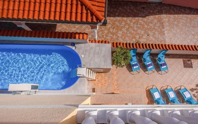 Country House in Croatia With Pool