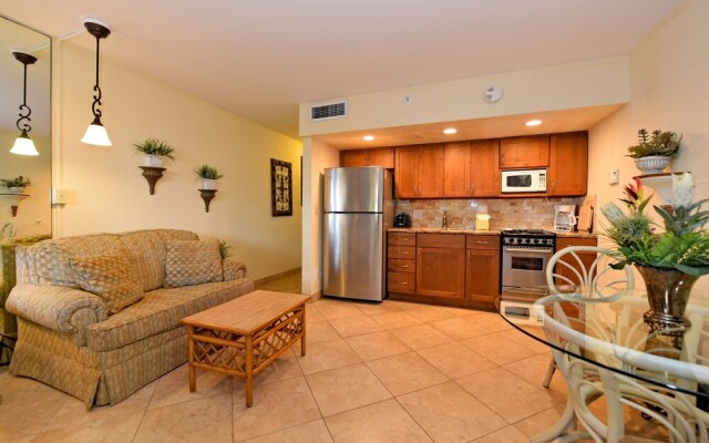 Royal Kahana 104 Studio Bedroom Condo