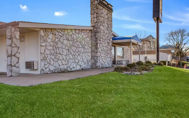 Rodeway Inn & Suites Fenton