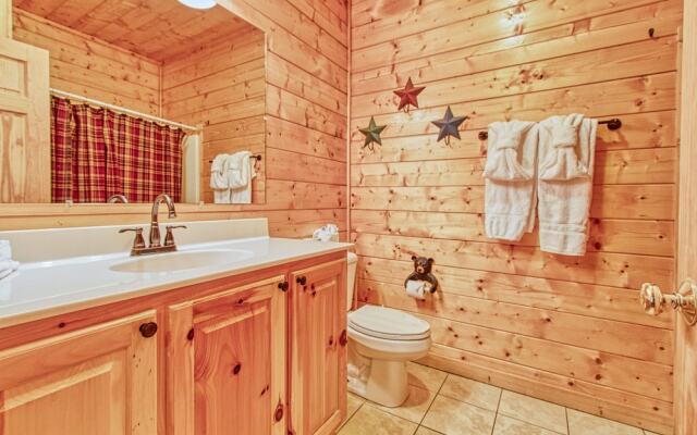 Smoky Mountain Retreat by Vtrips