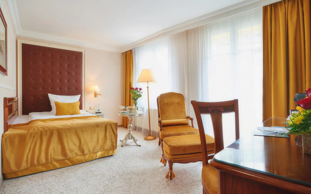 CARLSBAD PLAZA Medical Spa & Wellness hotel