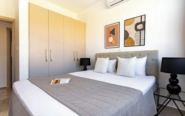 Sanders River Plaza Limassol Apartment