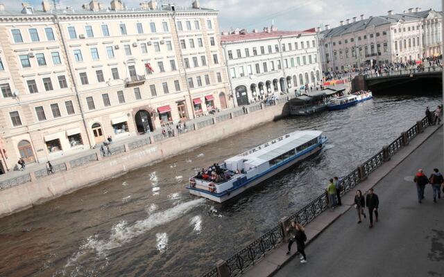 City of Rivers near Palace Square