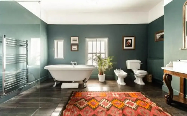 Host Stay Wellington House