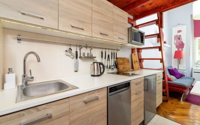 Studio Cracow Boguslawskiego by Renters