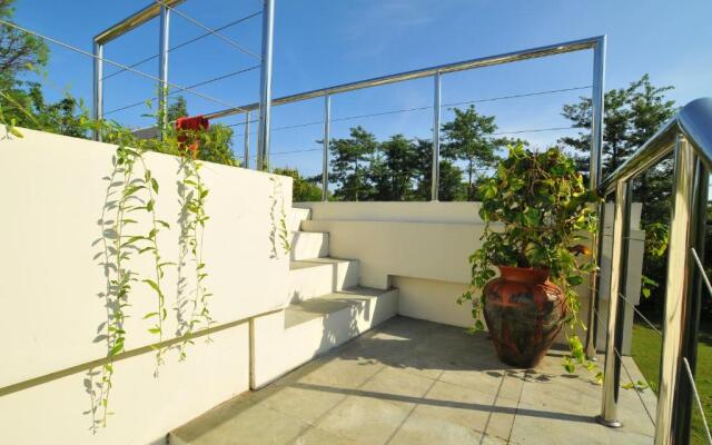 Sunset villa
