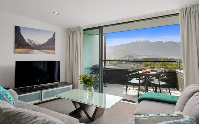 89/5a Tui Heights