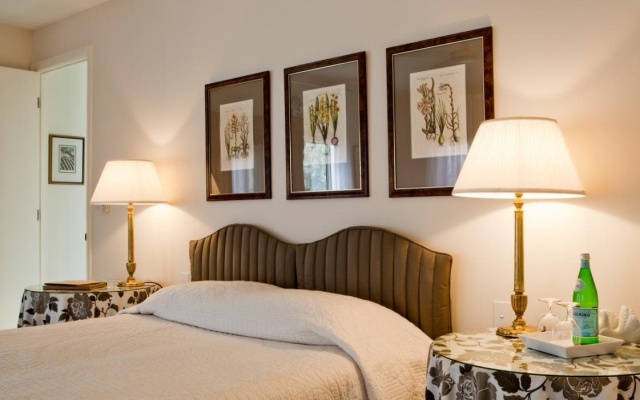 Thorn Park by The Vines – Guest Rooms – Polish Hill River