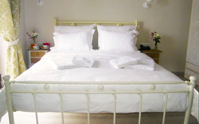 Theatro Hotel Odysseon