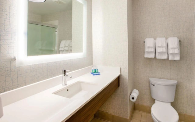 Holiday Inn Express Los Angeles Airport Hawthorne by IHG