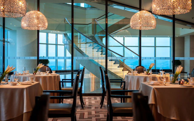 Renaissance Huizhou Hotel