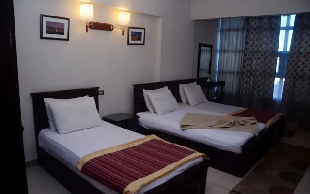 New Siesta Hotel