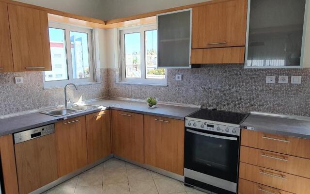 Rodos Beach Apartment 33