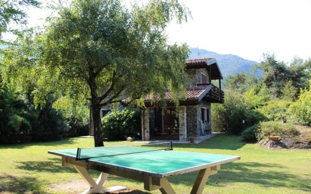 Villa Erica con piscina privata sul lago di Como