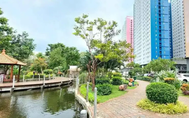 Apartment Green Pramuka City by Erna