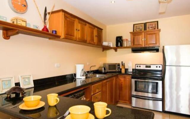 Updated budget condo centrally located at 5 minute drive from 4 beaches