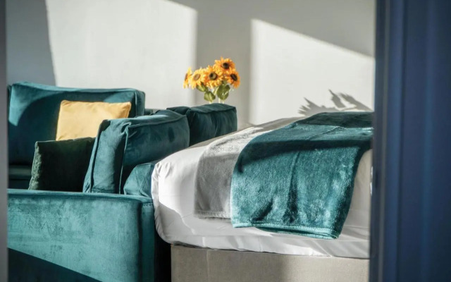 The Penthouse 1 Bedroom Apartment Ocean Breeze
