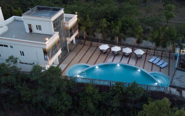 V One Hotel - The Competent Palace