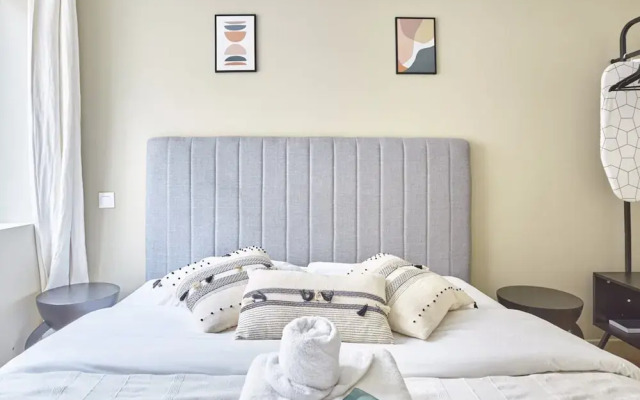 Charming Apartment 2 Bedrooms Center of Paris