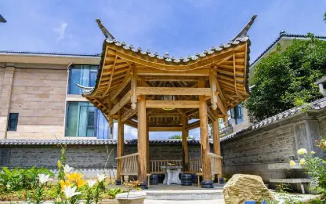 Tengchong Yiyuanju Homestay