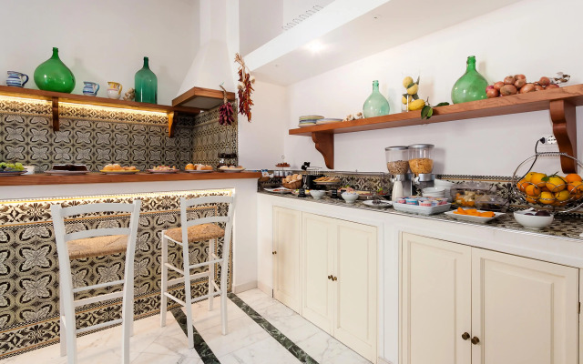 Palazzo Starace Relais