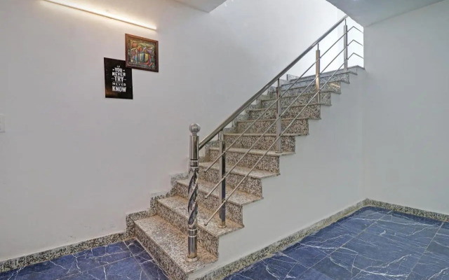 OYO Flagship 702723 The Grand Cosmos