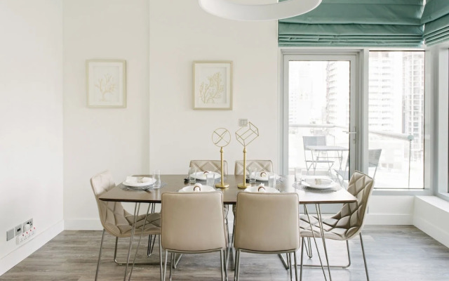 Faraway Homes - Park Island Luxury