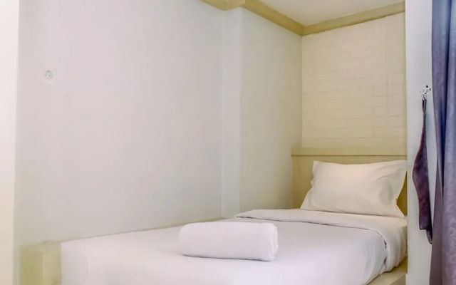 Simply And Cozy Living Studio With Single Bed At Dave Apartment – Guest Rooms – Depok