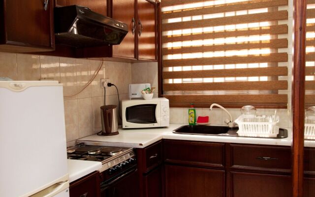 Mahogany Lodge, Cantonments