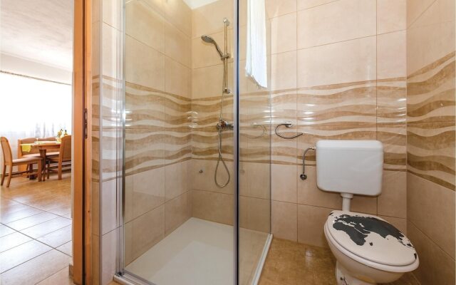 Stunning Home in Tribunj With Wifi and 4 Bedrooms