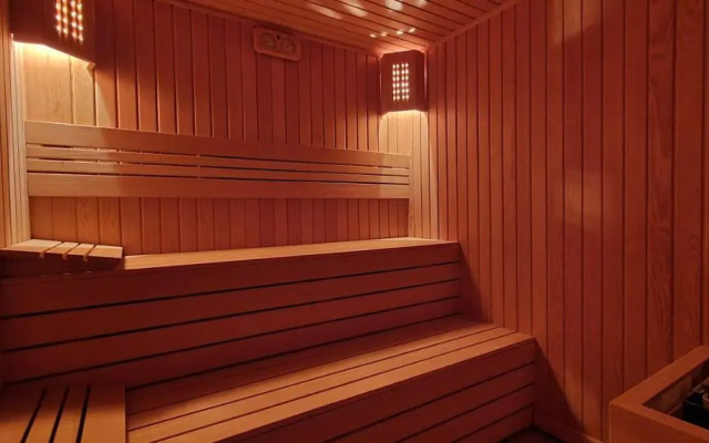 Glam 1BR Flat w/AC in the Heart of Cihangir