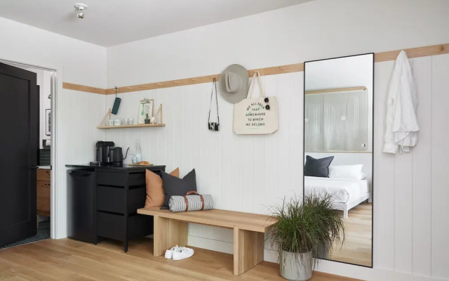 Somewhere Inn Calabogie