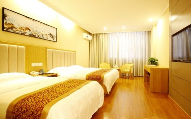 GreenTree Inn Yancheng Dongtai Huiyang Road Guofu Hotel