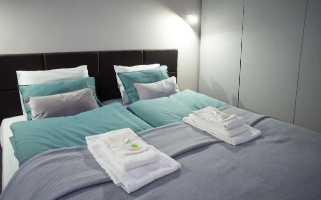 PAULOVE Apartments