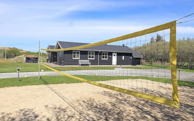 Stunning Holiday Home in Hirtshals with Hot Tub