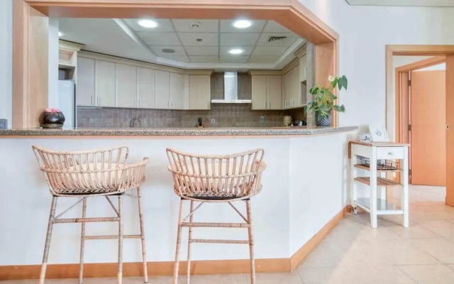 Chic Beachside 3BR Living at the Palm